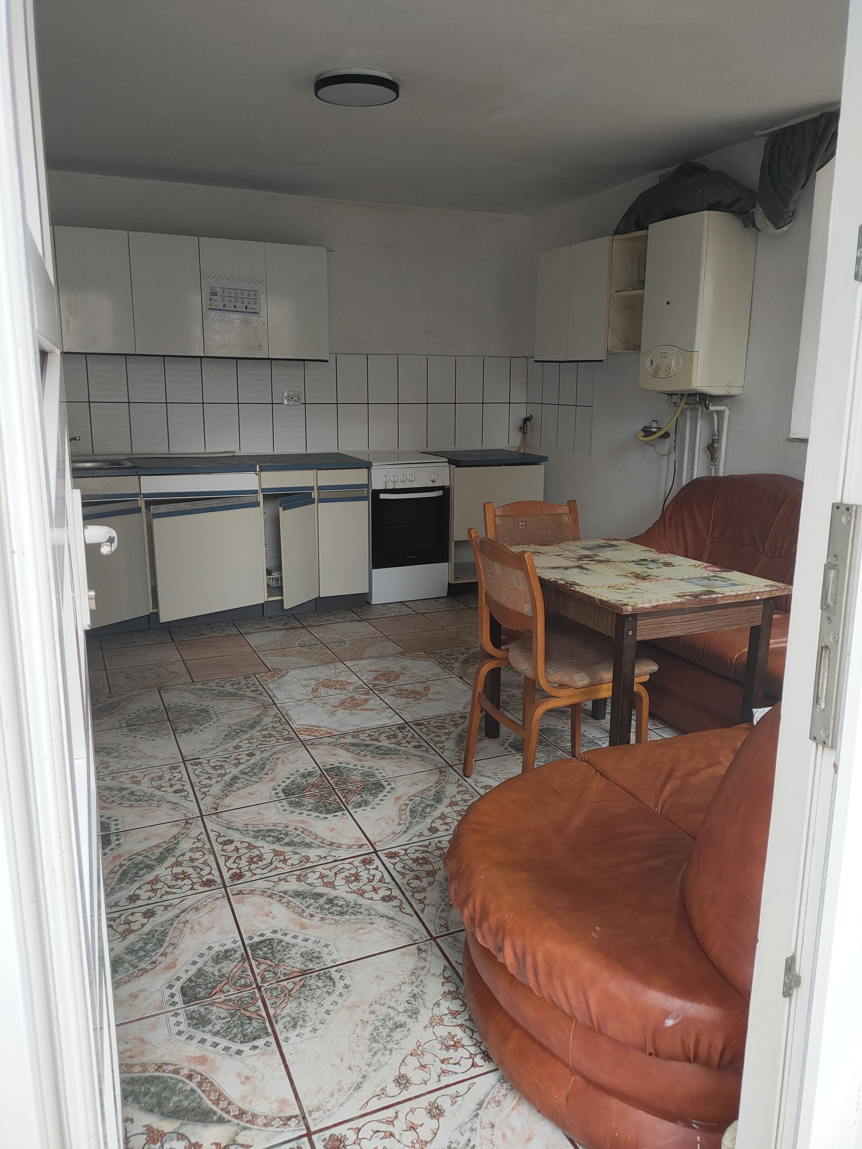 Apartament la casa de inchiriat